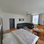 Apartma Na Hane דירה *