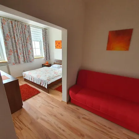 Apartma Na Hane