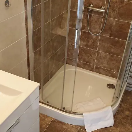 شقة Apartma Na Hane *